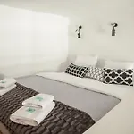 Bc7 *