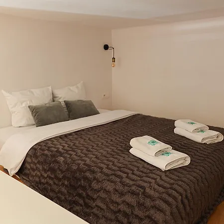 Bc7 Apartman *
